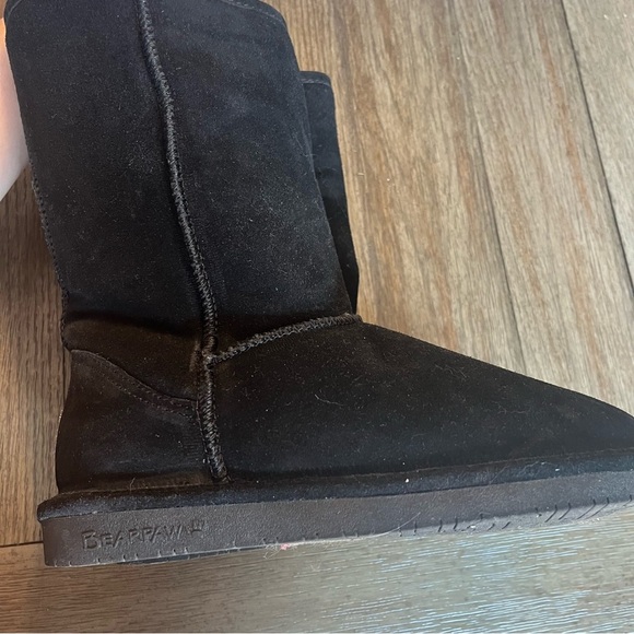 BearPaw Classic Black Boots - Picture 1 of 5